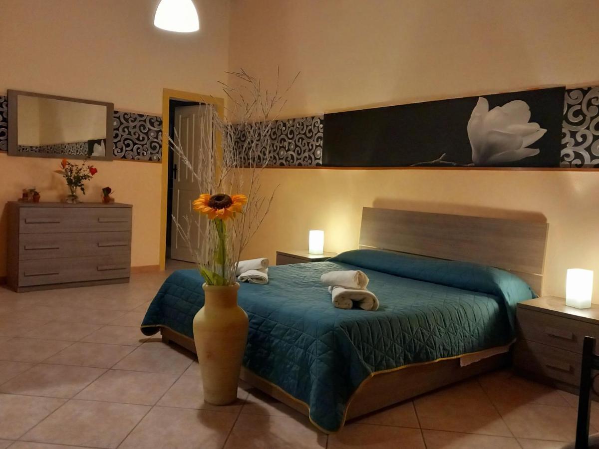 Villa Laura Apartment ジャルディーニ・ナクソス エクステリア 写真